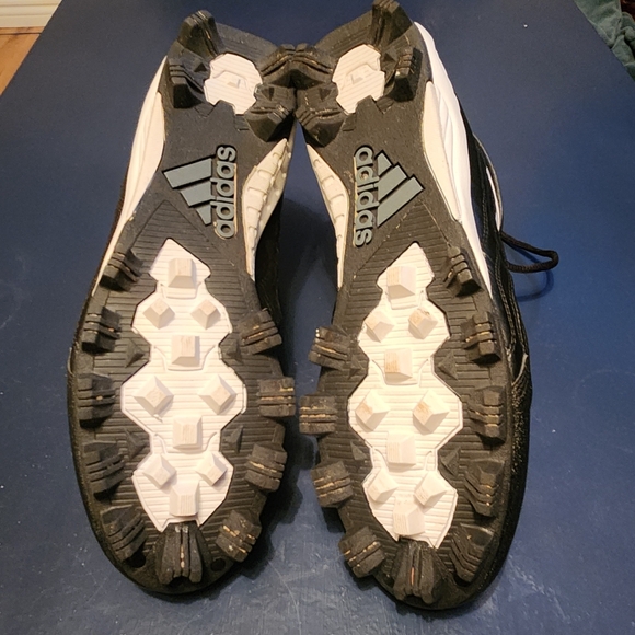 Adidas cleats - Picture 2 of 6